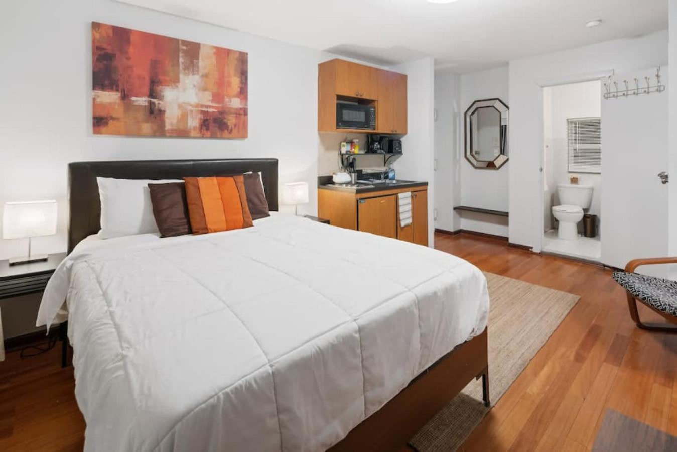 Great Location In Times Square Near Subway Appartement New York
